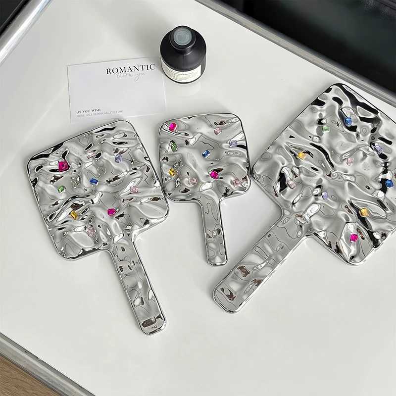Liquid shaped square mirror mini handheld desktop makeup mirror travel metal portable beauty mirror W240813