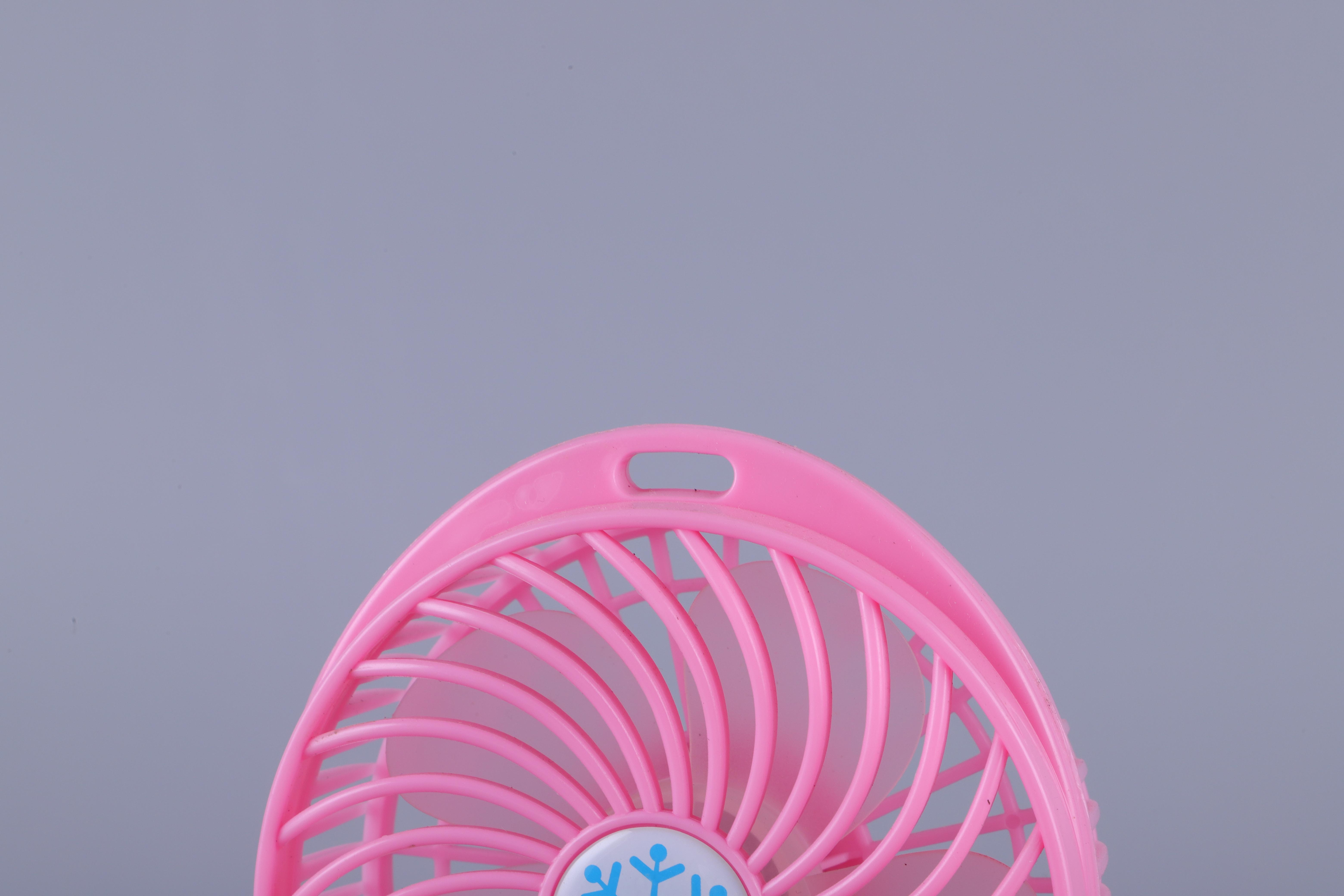 Girl pink electric fan desktop USB small fan silent desktop air conditioning fan in stock