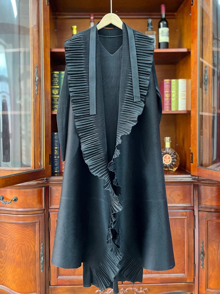 GVUW Pleated Fashion Trench Coat Women Full Sleeve Belt Loose Lapel Ruffles 2024 Solid Color Outwear Clothing 17G5692 240813