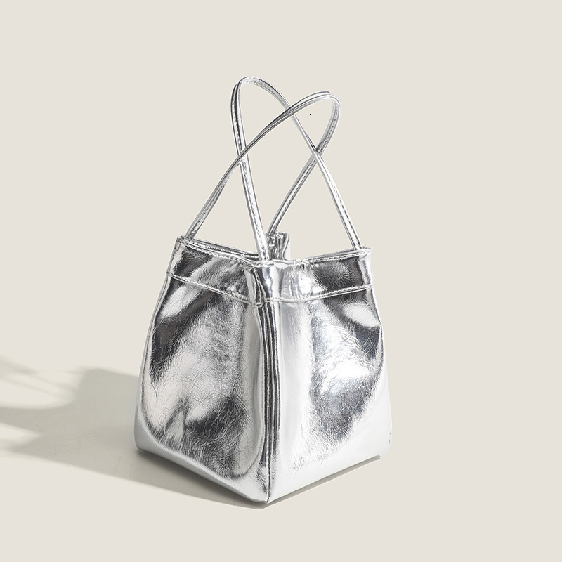 Womens Silver Bucket Bag Fashionable Simple Lunch Box Niche Western Texture Handheld Small 240813