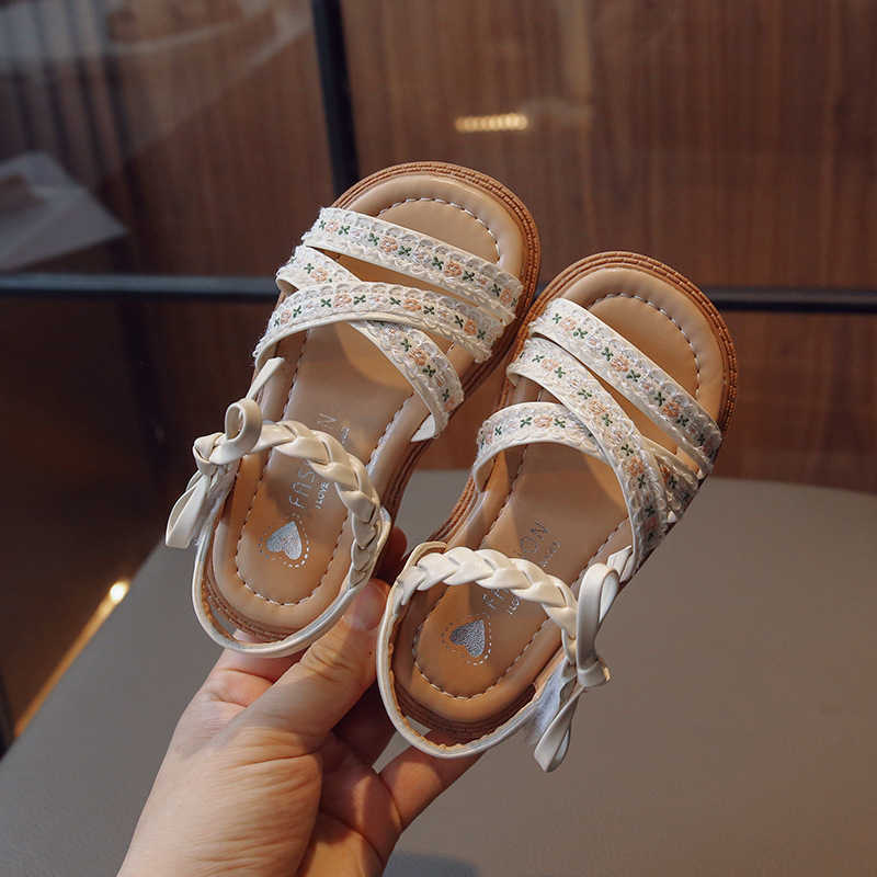Sneakers Soft leather girls ethnic style sandals childrens open toed Roman shoes 2024 summer new womens baby shoes princess shoes H240805