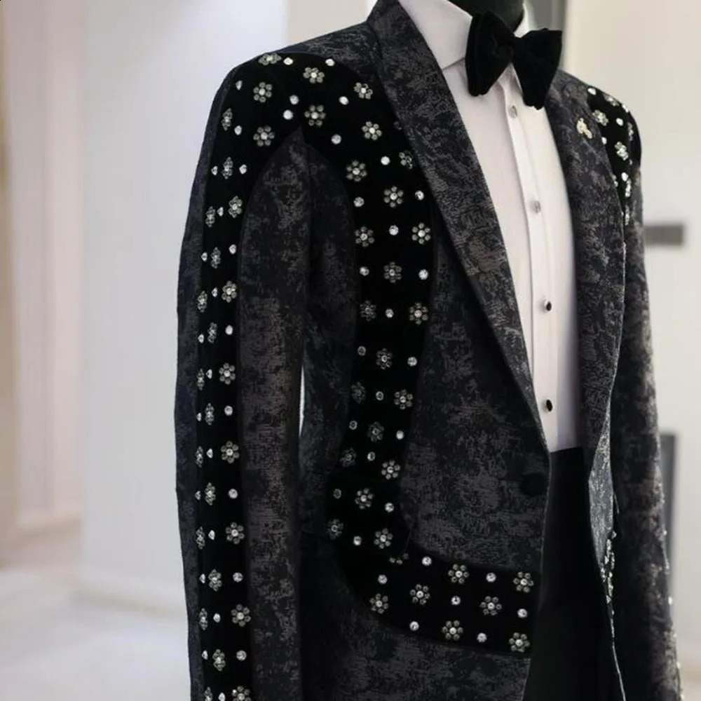 Elegant grooms tailcoat custom sparkling crystal bead wedding dress suitable for mens slim fit suit 2-piece mens ping pong ball jacket set 240814