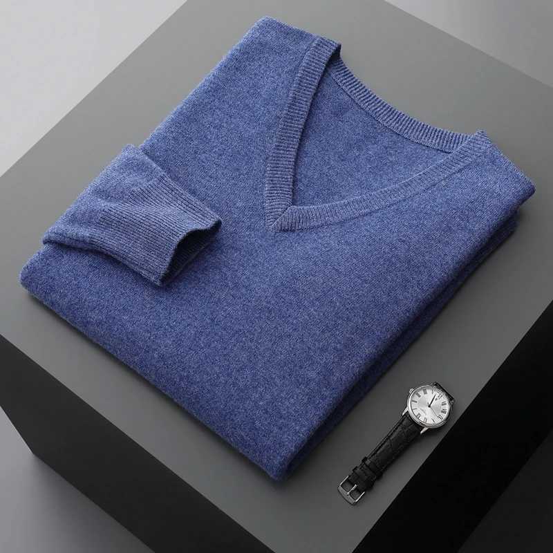 Autumn and winter new 100% Merino sweater mens casual V-neck long sleeved cashmere knitted sweater mens jacketW240729