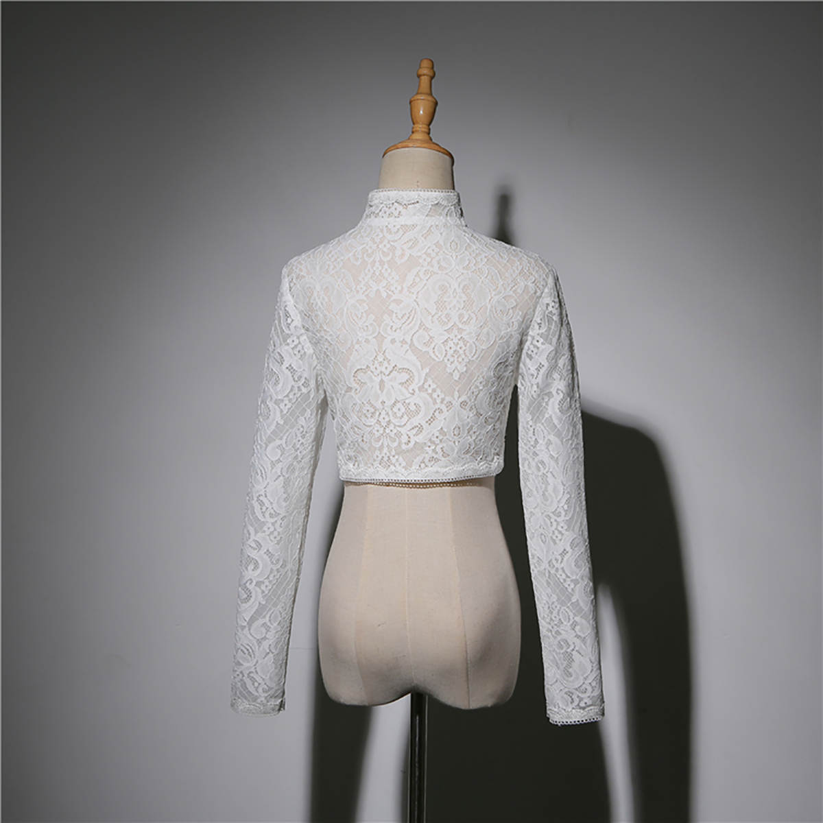 Classic Long Sleeve Wrap Jacket Sheer Lace High Neck Bride Jackets Short Bridal Cloak High Quality Wedding Accessories