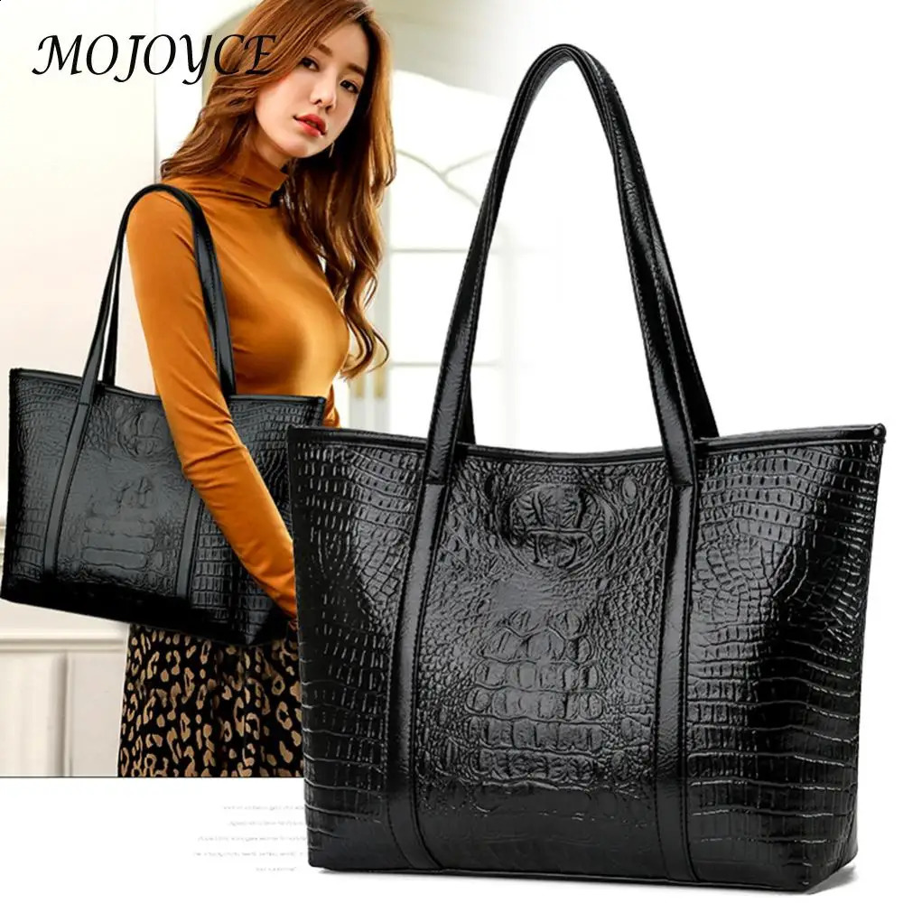 Womens large capacity handbag leather shoulder bag travel shopping 240813