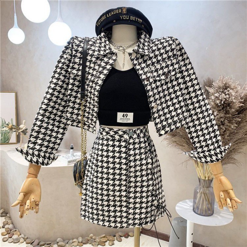 Women Fashion Frayed Hem Tweed Cropped Jacket Coat Vintage Long Sleeve Snapbutton Female Outerwear Chic Tops 230309