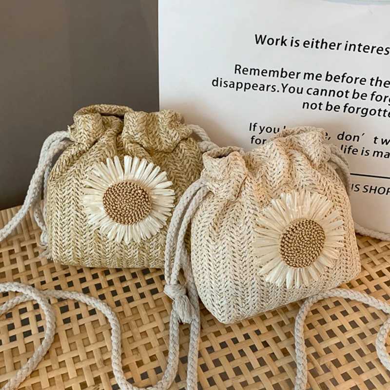 Knitted bucket bag Rattan womens summer beach shoulder bag casual handbag W240813