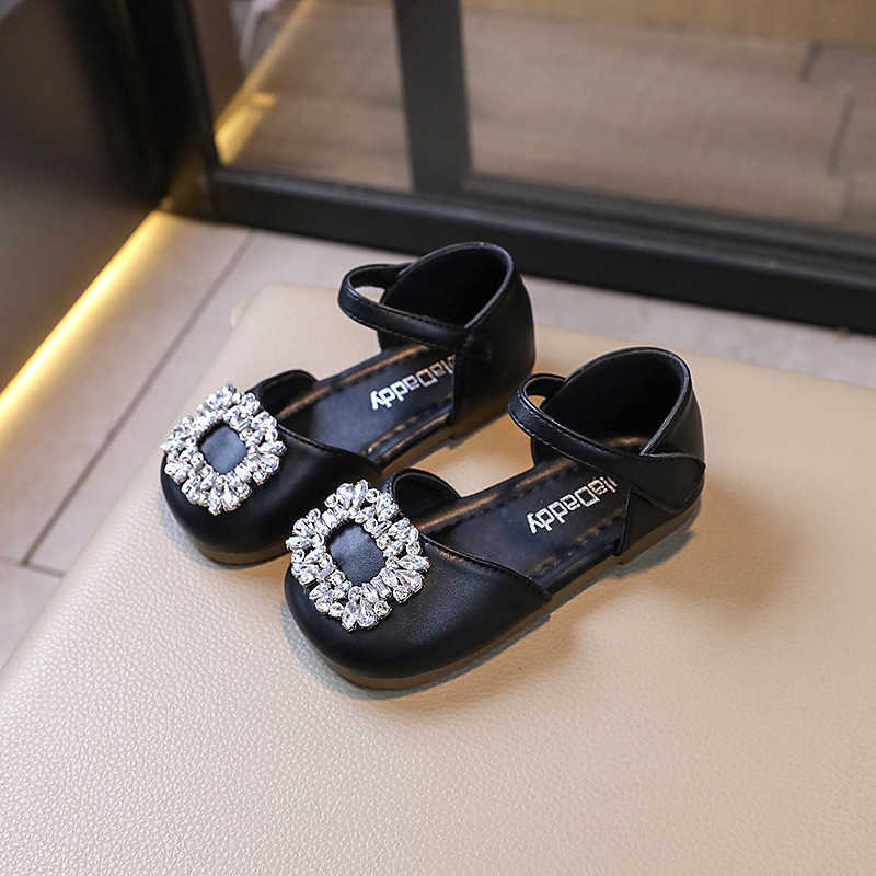 Sneakers Super hot girls princess shoes 2024 summer new style childrens soft soled small fragrant sandals womens treasure rhinestone childrens shoes H