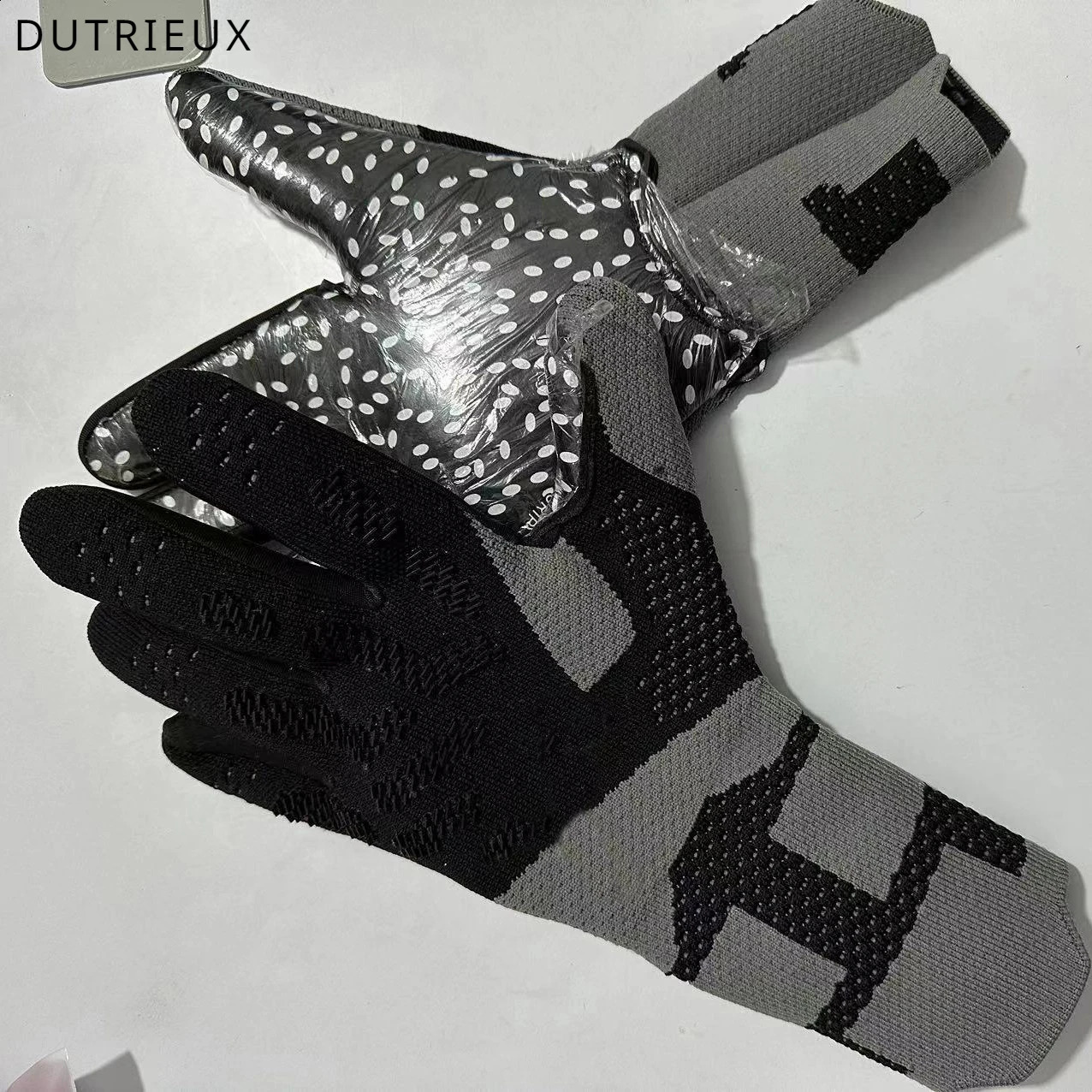latex Gloves for Adult and Children Professional Game Goalkeeper Soccer Gloves Multiple Style Options Beautiful 240812
