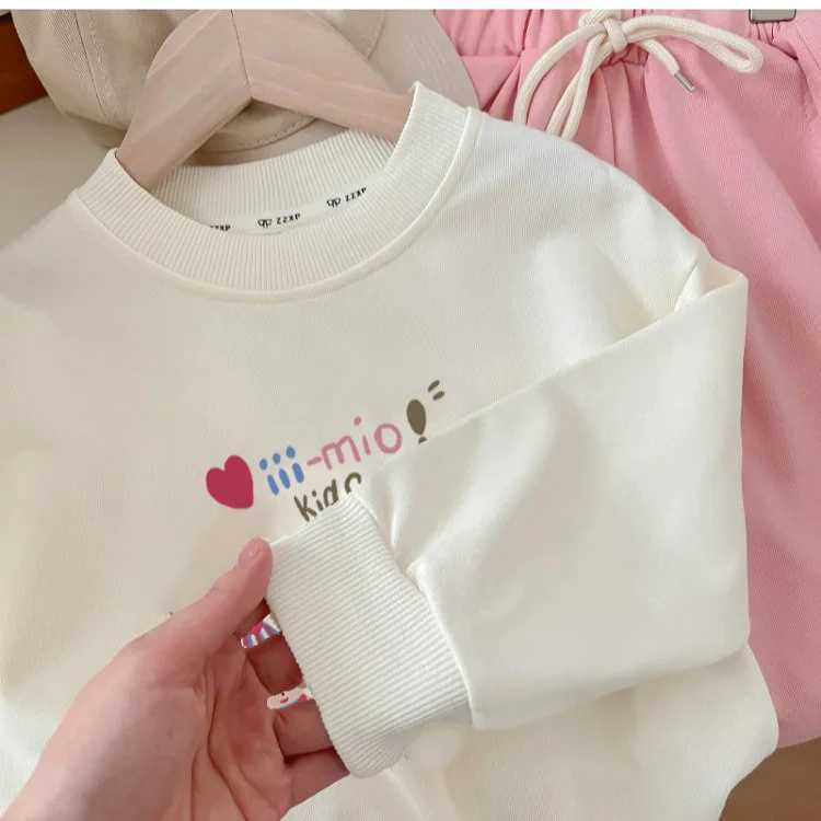 Childrens Autumn Round Neck Hoodie 2024 Girls Korean Cartoon Western Style Loose Versatile Long Sleeve Top Kids Girls PulloversY240814