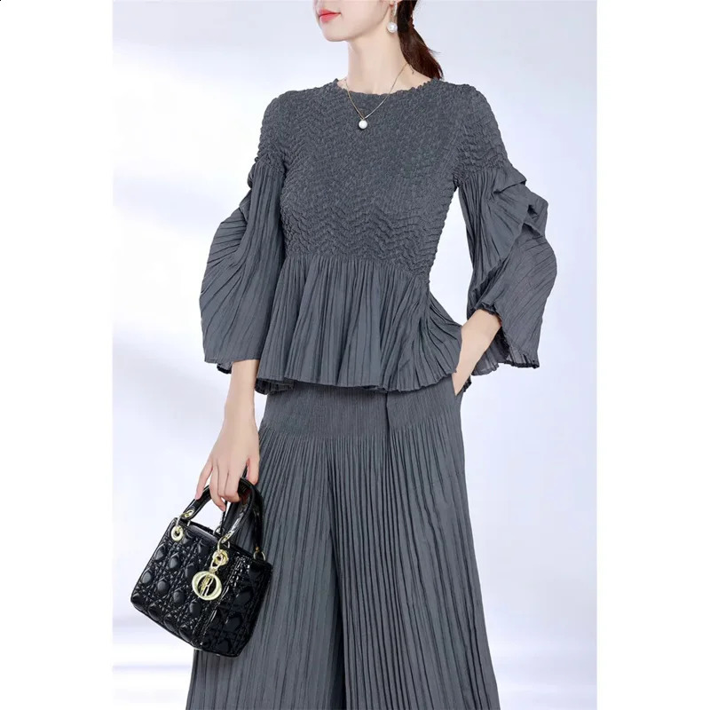 Miyake Pleated Pants Set Womens Autumn Simple and Versatile Casual Short Top Loose Pants Wide Leg Pants Two Piece Set 240813
