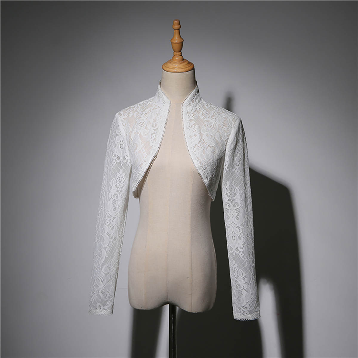 Classic Long Sleeve Wrap Jacket Sheer Lace High Neck Bride Jackets Short Bridal Cloak High Quality Wedding Accessories