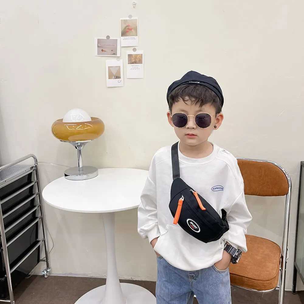 Cute boy chest bag Korean childrens trend messenger bag childrens casual shoulder mini bag phone bag W240813