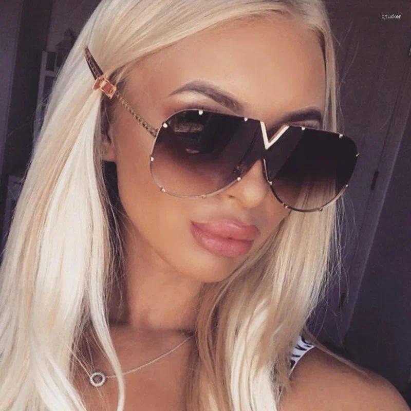 Sunglasses Oversized Woman Brand Designer Vintage Square Sun Glasses Female Big Frame Gradient Shades
