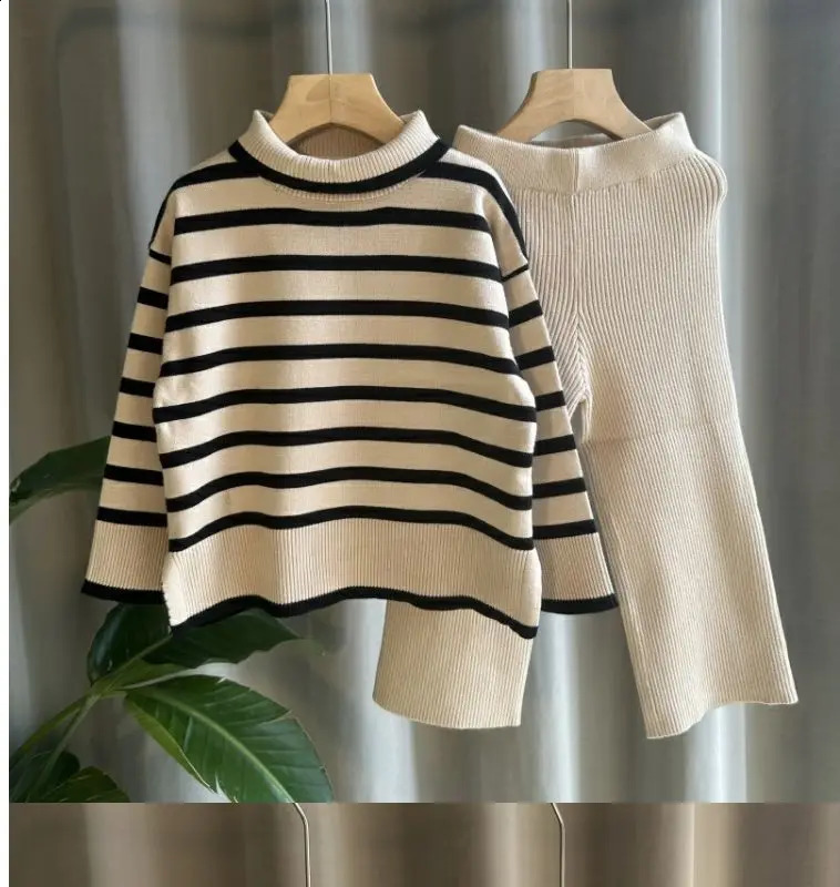 Autumn and Winter Girls Clothing Set Childrens Pullover Sweater Pants Two piece Set Baby High Neck Sweater Suit 240814