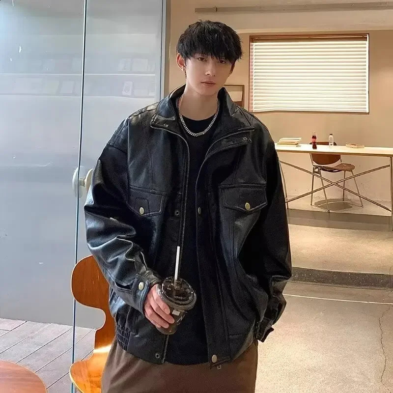 Trendy Black Motorcycle Jacket For Men Casual Stand Collar Leather Biker Riding Gear Lightweight Loose Fit Cropped Jacket 240814