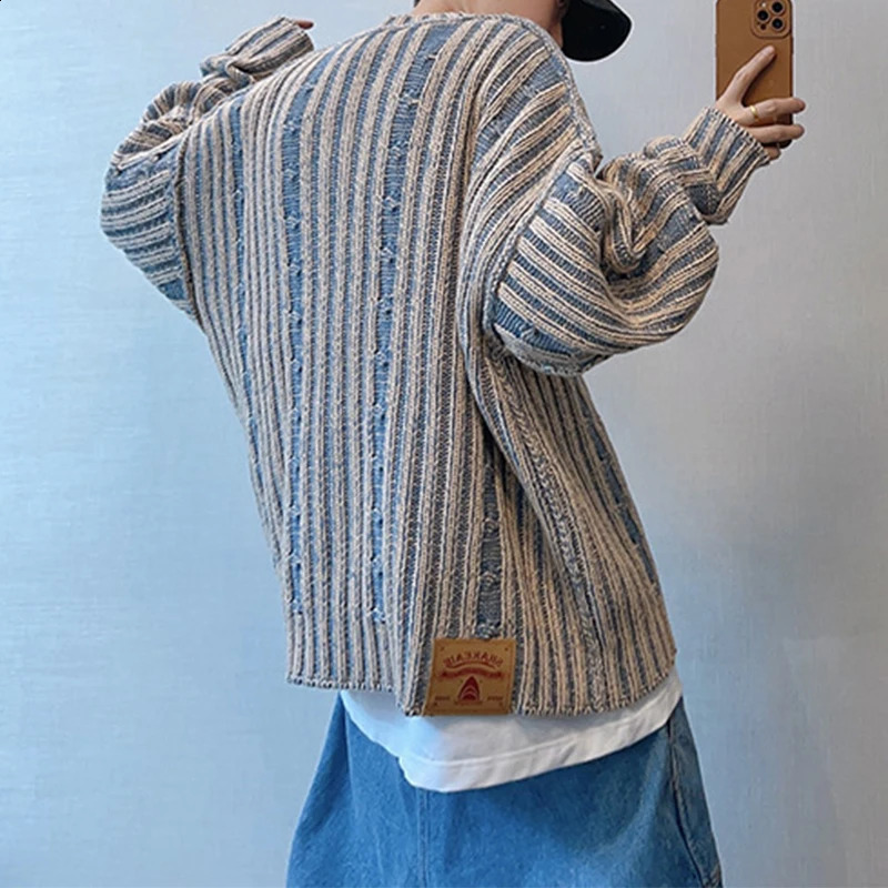 Fashionable mens knitted floral top retro Y2K striped crochet sweater mens fashionable long sleeved knitted T-shirt 240829