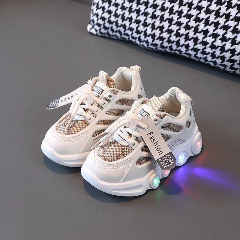 Sneakers 2023 Spring and Autumn LED Light Shoes Childrens Luminous Shoes Fashionable and Versatile Baby Casual Sports Shoes Breathable and Lightweight