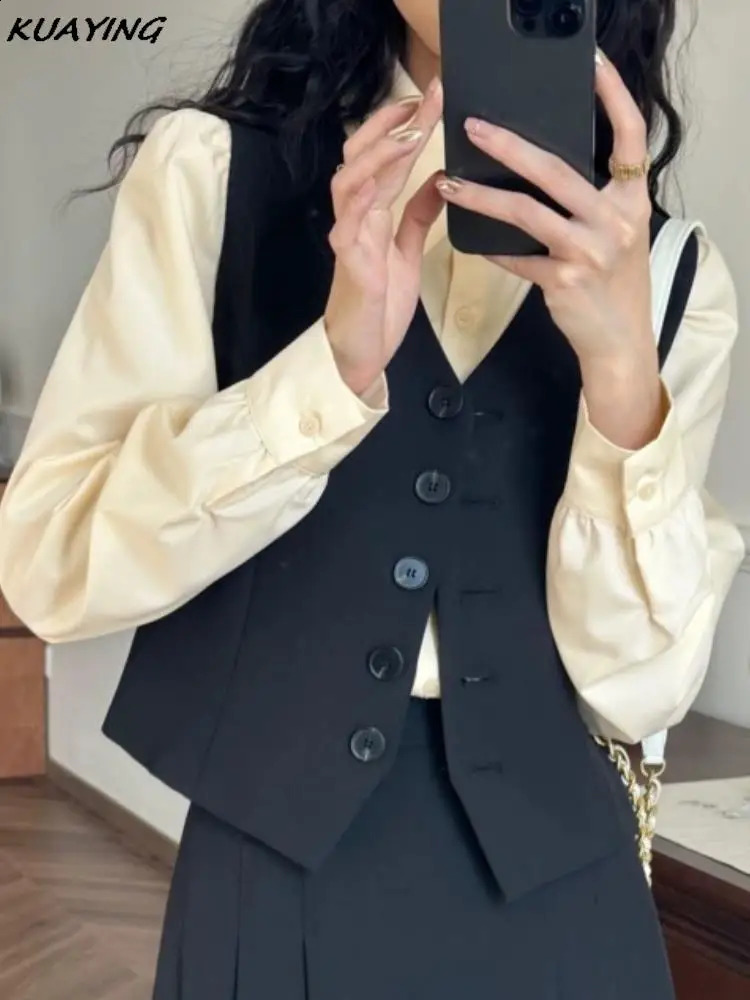Elegant solid vest set womens fashionable long sleeved topshort Aline skiing twopiece street clothing autumn 240809