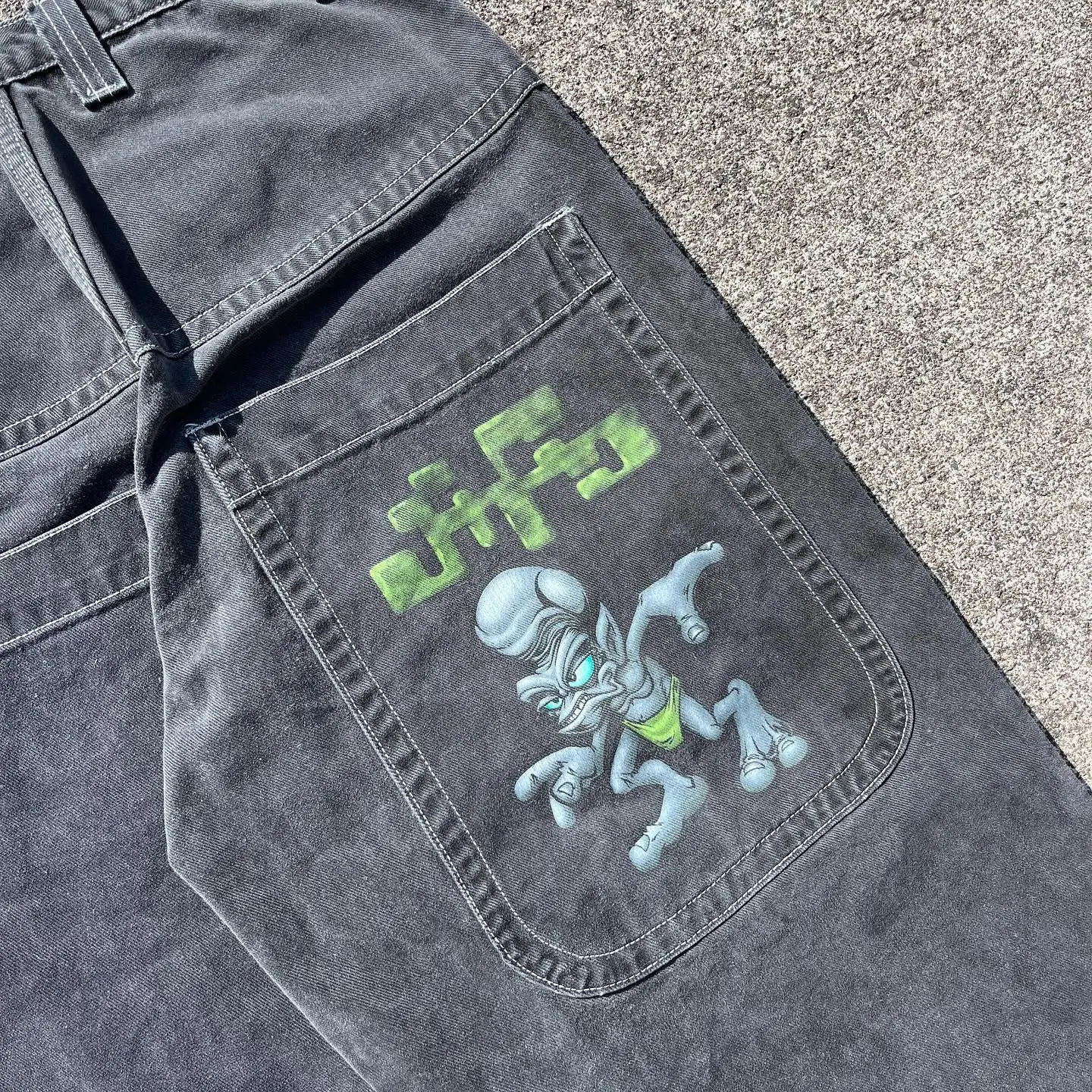 JNCO Hip Hop Bag Alien Printed Jeans Gothic Straight Mens Wide Denim Patch Fashion Neutral Street Clothing 2024 Retro Casual Trousers240813