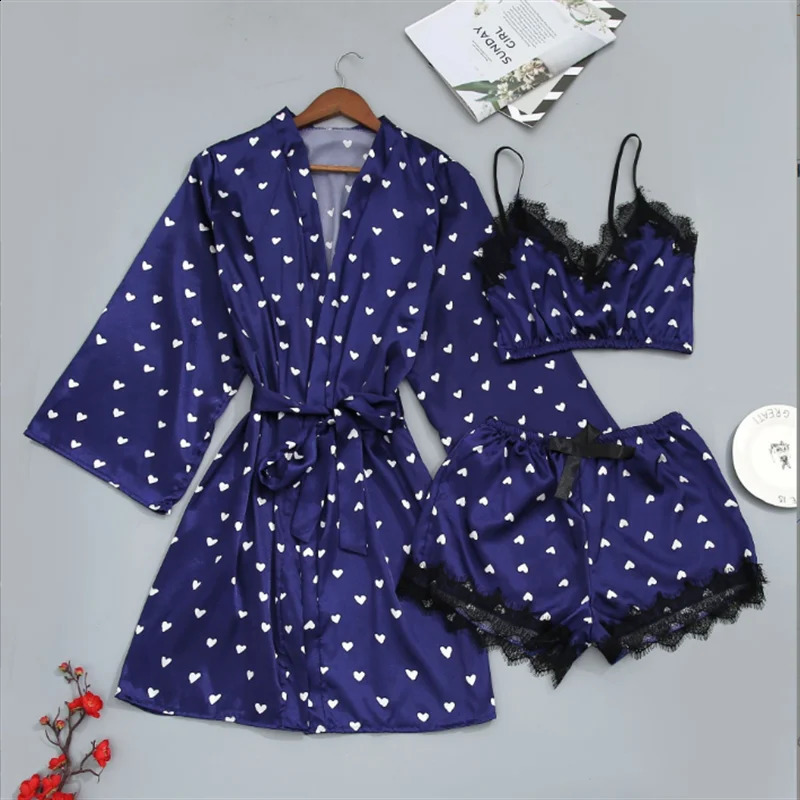 SFYY973 Arrival Wholesale WomenS Comfortable Pajamas Set 3Pcs PlusSize Printed Home Wear Casual 240815