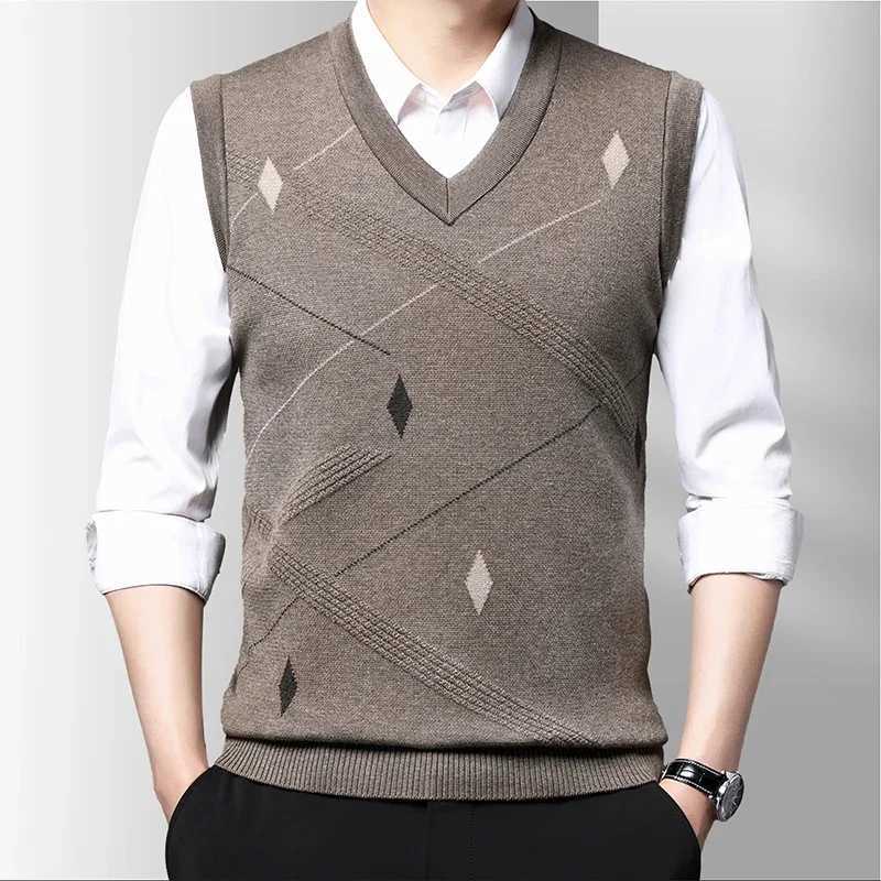 Mens Thickened Casual Sweater Tank Top Autumn and Winter Warm Mens VestXJ240814