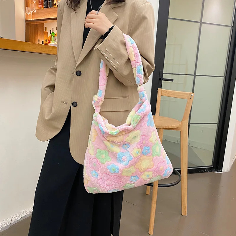 Fashion Flowers Shoulder Crossbody Bags For Women Soft Plush Shopper Female Large Capacity Handbag Warm Fluffy Bucket 240814
