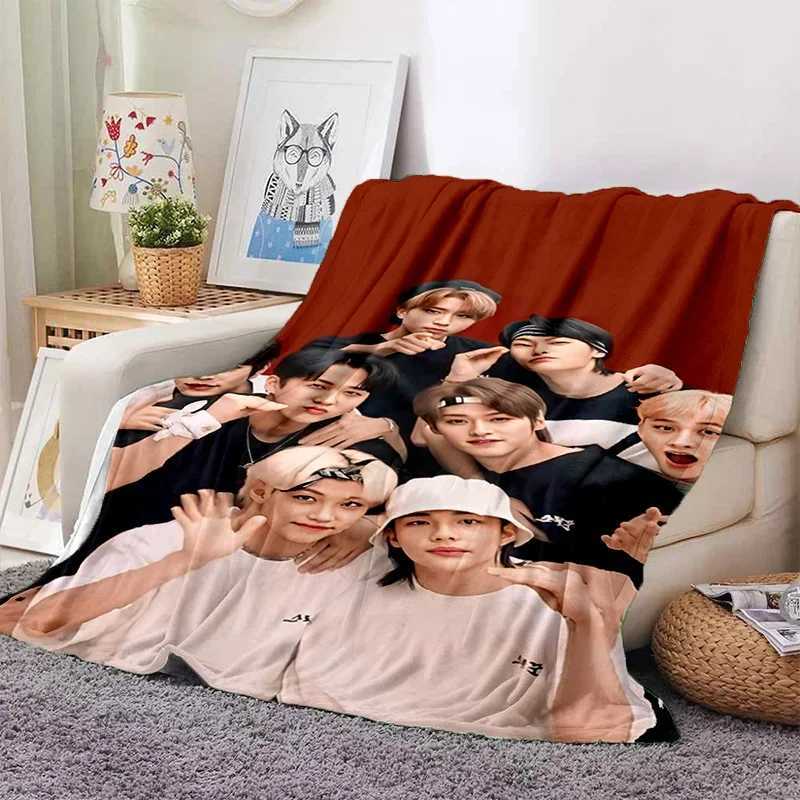 Korea Kpop Stray Kids 3D Singer Soft Flannel Blanket for Beds Bedroom Sofa PicnicThrow Blanket for Cover Outdoors Leisure Gift Y240815