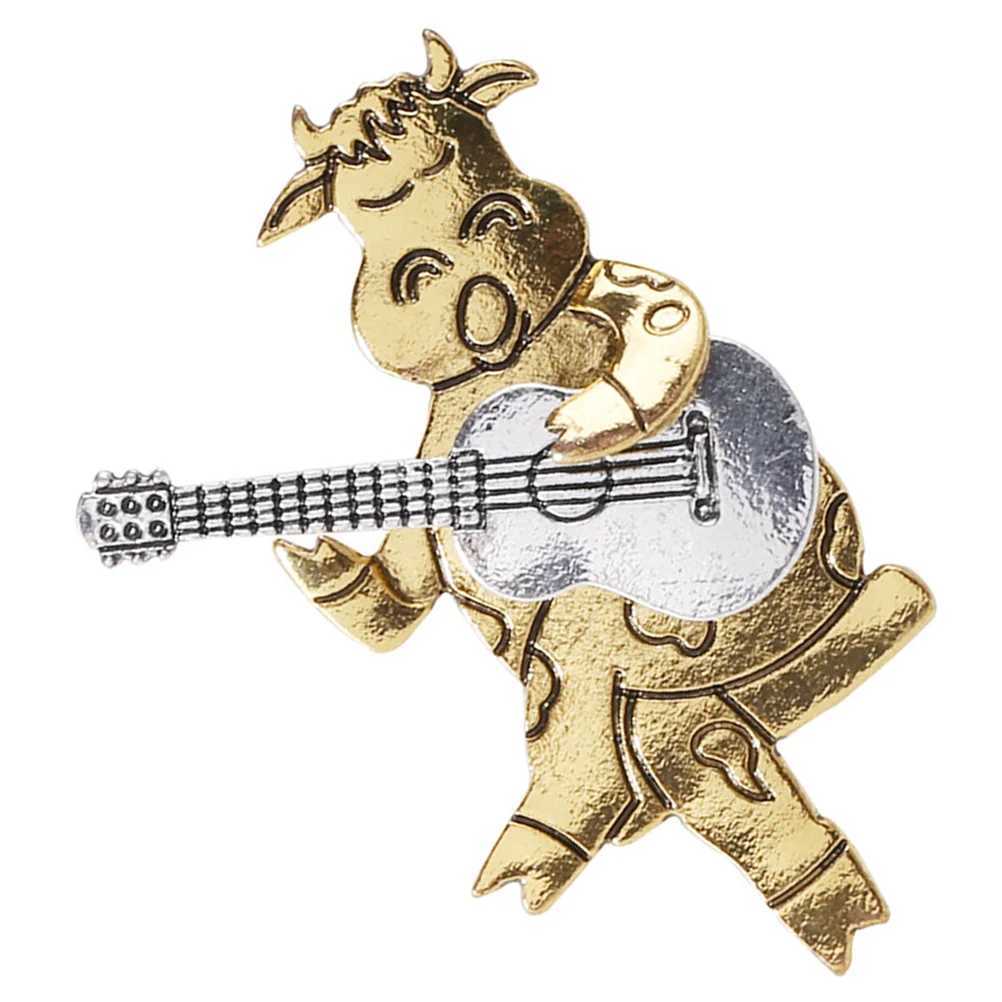 Model pin Brooch Miss cartoon style cow guitar alloy clothing decoration brooch creative W240815
