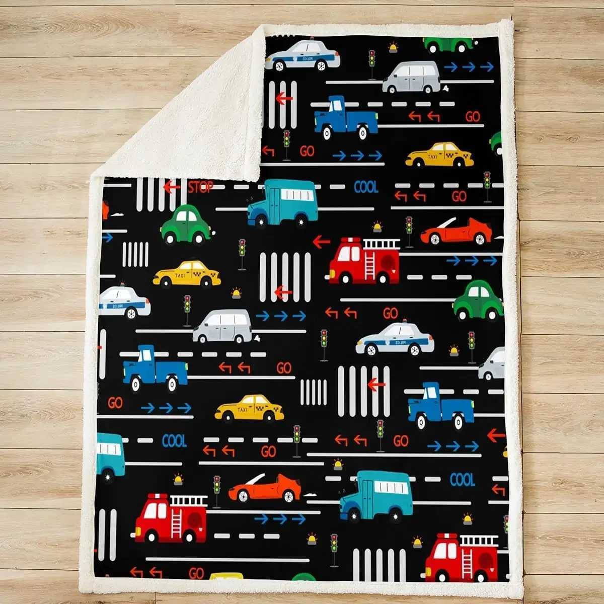 Traffic Light Sherpa Blanket Cartoon Car Fleece Throw Blanket Red Fire Truck Plush Blanket for Kids Cartoon Traffic Y240815