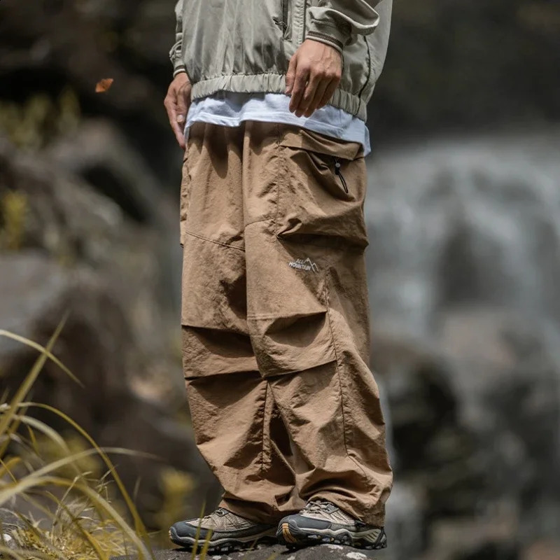 Functional and Stylish Spring Denim Outdoor Pants with Double-folded Large Pockets and Paratrooper Wide Leg Jeans 240810