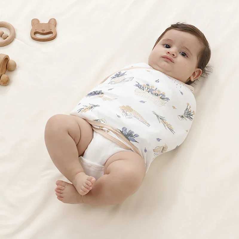 Baby Swaddle Blanket 0-6 Months Strap Protect Belly Baby Sleeping Blanket Wrap for New Born Thin-style for Summer Y240815