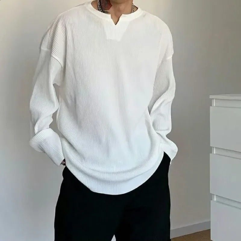 White V-neck Pleated Stripe T-shirt for Men Large Size Silky Soft Long Sleeved T-shirt Summer Loose No Ironing Bottomed Shirt 240814