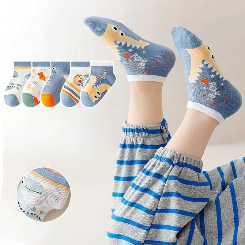 10 pairs of childrens socks thin cotton socks breathable short socks unisex style cute girl socks cartoon boy socks W240814