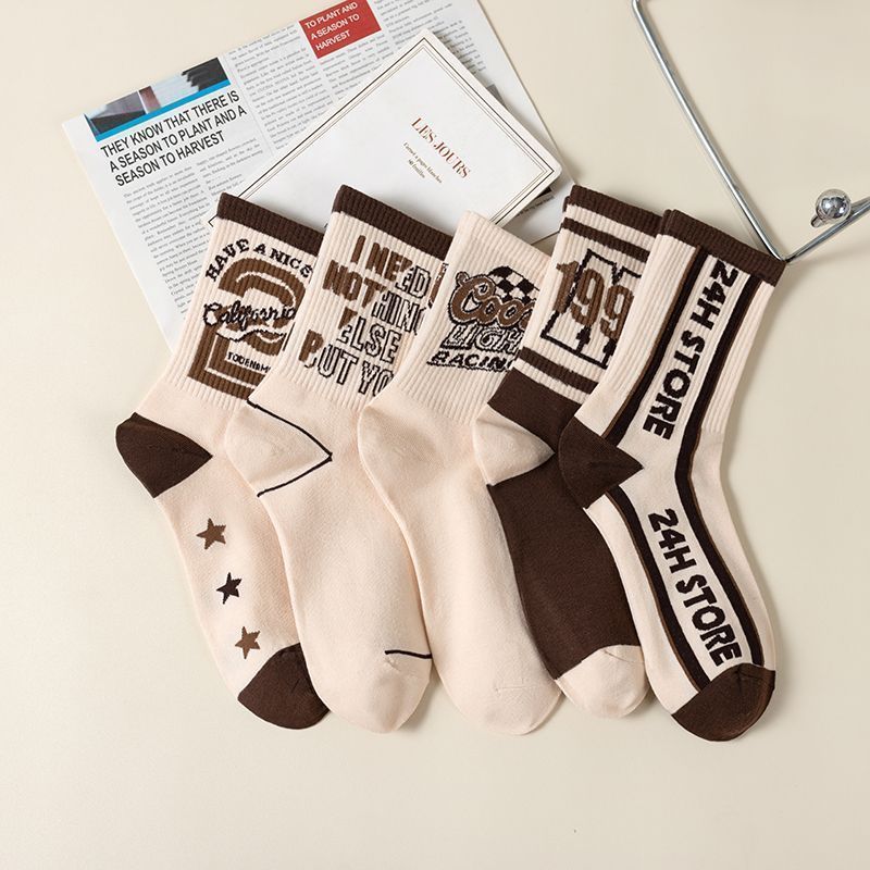 Socks men's long socks autumn and winter ins trendy versatile mid tube American retro sports student basketball long tube men's socks