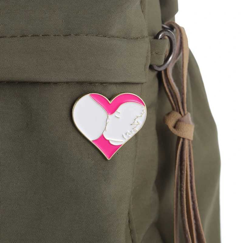 Customized mother and baby enamel pins for breast feeding chest lapel badges love childrens jewelry gifts direct shipping W240815