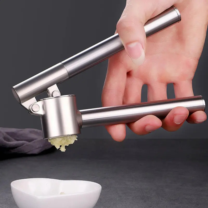 Stainless Steel Garlic Press Hand Garlic Masher Food Crusher Ginger Mud Squeezer Vegetables Chopping Cutter Kitchen Tools 240812