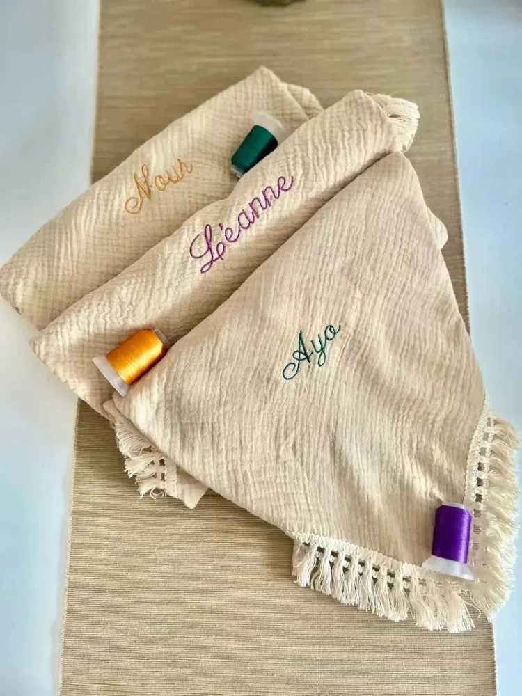 Embroidered Custom Name Cotton Muslin Swaddle Blankets for Newborn Baby Tassel Receiving Blanket Personalized Baby Name Blanket Y240815