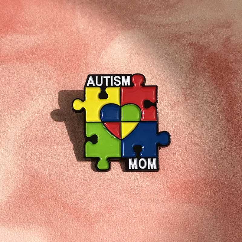 Autistic Mom Enamel Pin Rainbow Puzzle Brooch Collar Badge Autistic Childrens Awareness Jewelry Gift Direct Shipping W240815