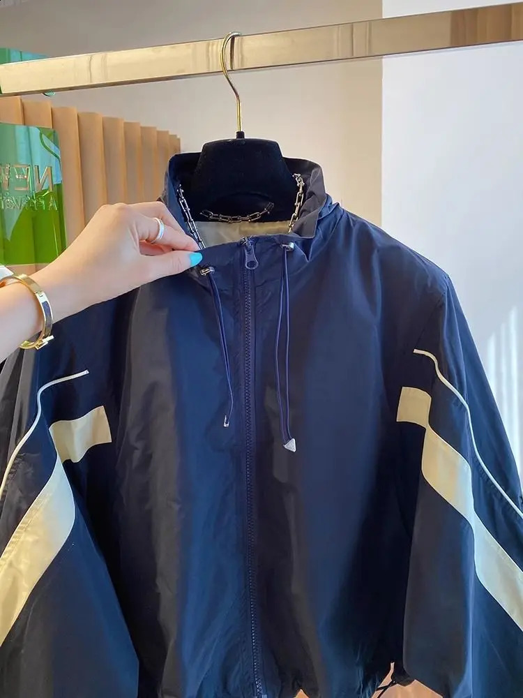 design feeling loose and casual drawstring stand up collar jacket for womens spring autumn thin short baseball fashion 240814