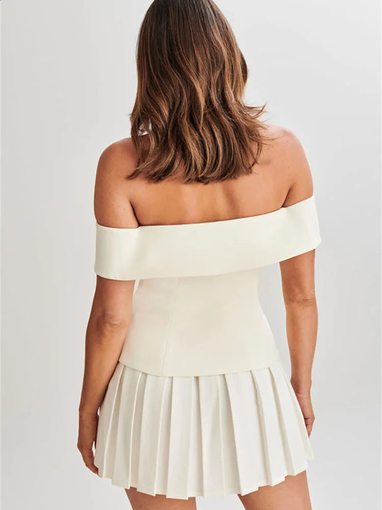Summer Fashion Two Piece Skirt Women Off Shoulder Double breasted Top A Line Mini Pleated Short Skirt Set 240815