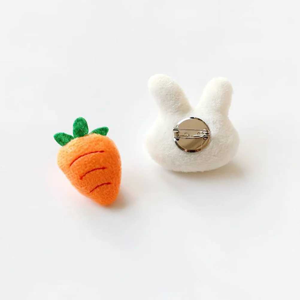 12 Carrot Rabbit Breasts Easter Chest Cartoon Gifts Plush Clothing Props Metal Decoration Childrens Rabbit Design Breasts W240815