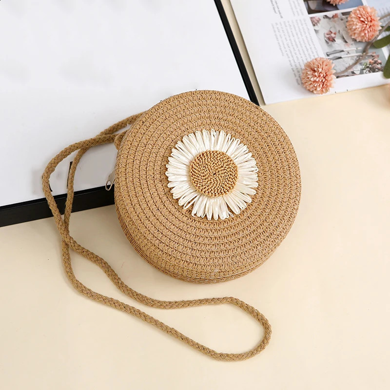 Minimalist Straw Bag Round Crossbody Purse Women Shoulder Vacation Style Small Handbag Travel Beach 240814