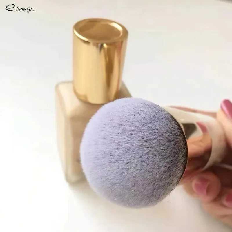 1 small fat dock makeup brush soft and portable basic BB cream brush makeup tool professional facial makeup tool W240814