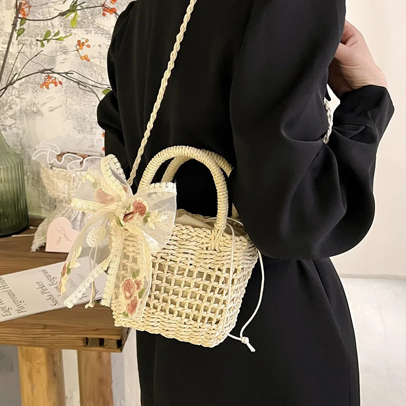 Straw Handmade Tote Summer Holiday Woven Female Bohemian Beach Travel Crossbdoy Bags Small Basket Handbag Purse Bolsa 240814
