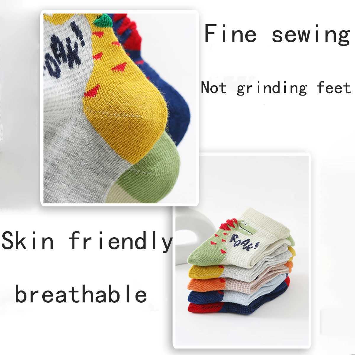 5 pairs of cute socks with cartoon dinosaur patterns suitable for boys and children breathable comfortable highly elastic and sweaty W240814
