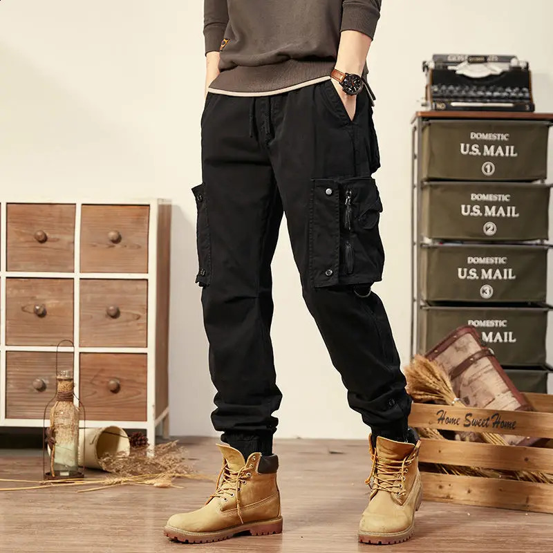 Spring Autumn Mens Cargo Pants Multi Pocket Khaki Trousers Casual Military Cotton Pants Men Plus Size Pantalon Cargo Homme 240812