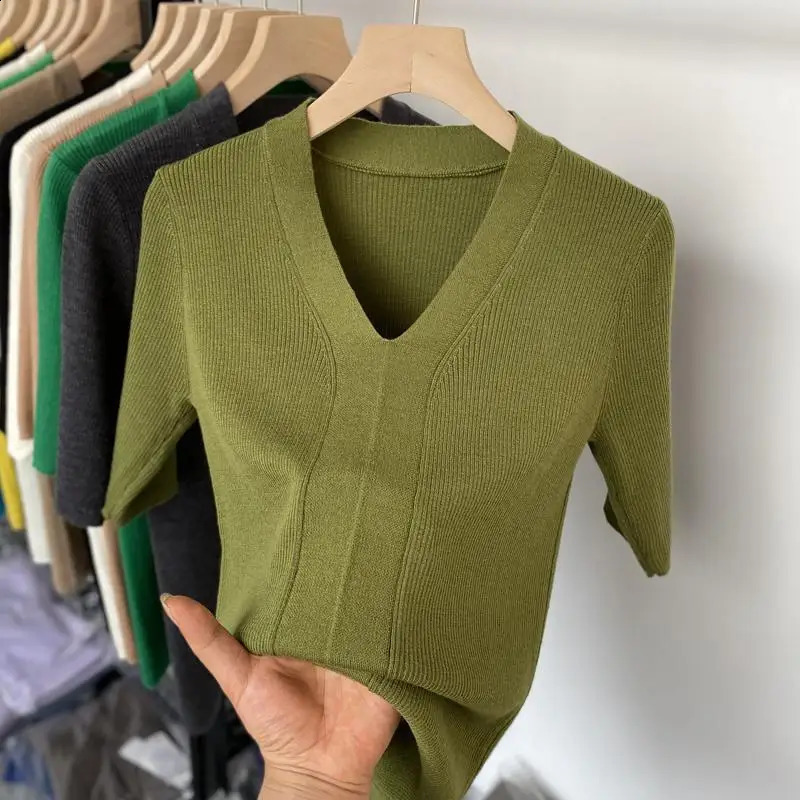 Vneck ultrathin ice silk Tshirt summer solid color matching simple casual top fashionable and elegant womens clothing 240814