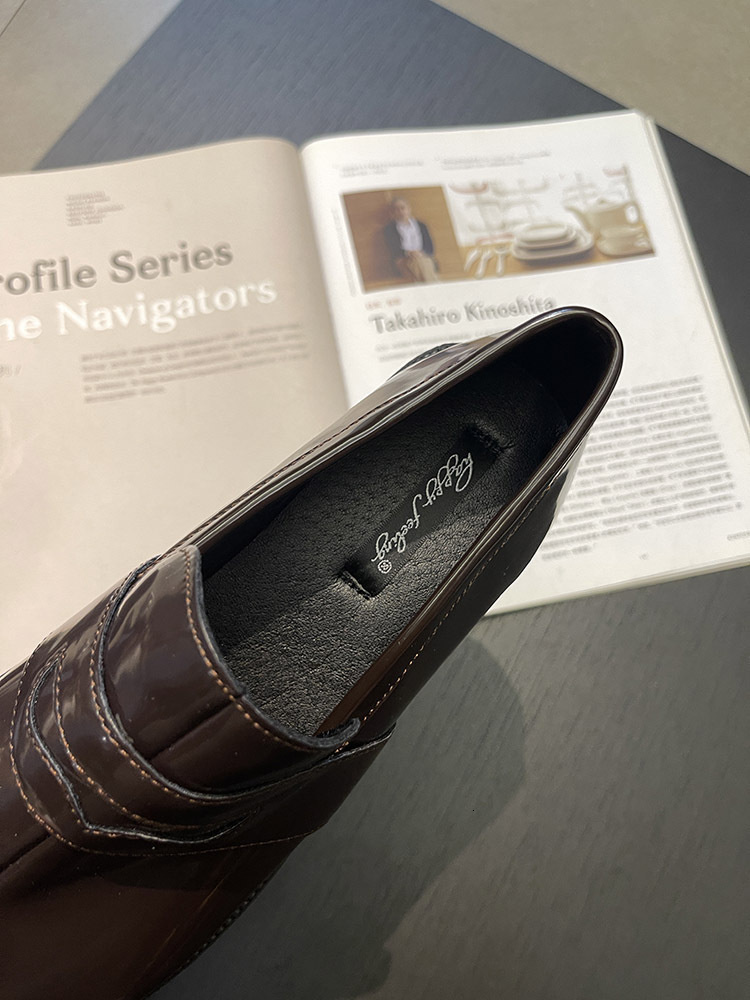 Women Split Toe Mary Janes Lolita Flats Lady Coffee Vintage Kawaii Designer Leather Loafers Cute Platform Church Brogue Shoes 241117