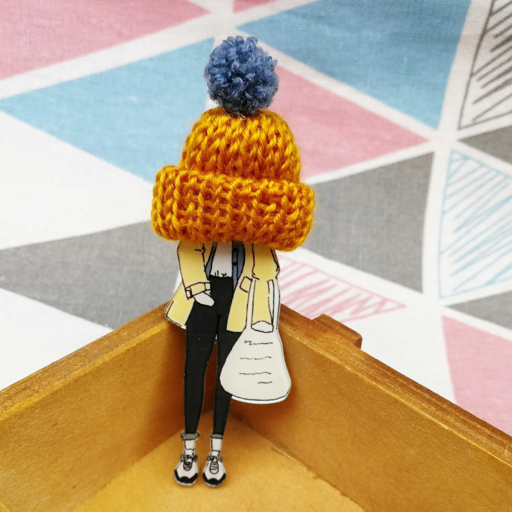 Harajuku womens brooch and floral badge with elegant acrylic cartoon pattern wool hat brooch fashion jewelry accessories W240815